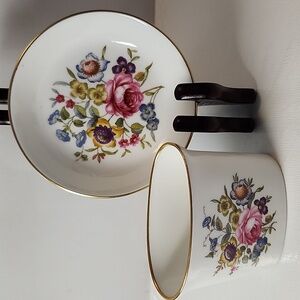 Vintage Royal worcester bone China teabag holder /coasters/ Toothpick Holder